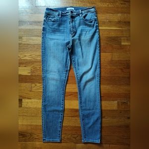 Women's loft blue jeans size 6/28
